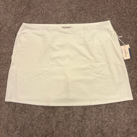 Tommy Bahama Women's White Skort Size XL Golf Pockets Quick Dry UPF 50 NWT - Picture 2 of 13